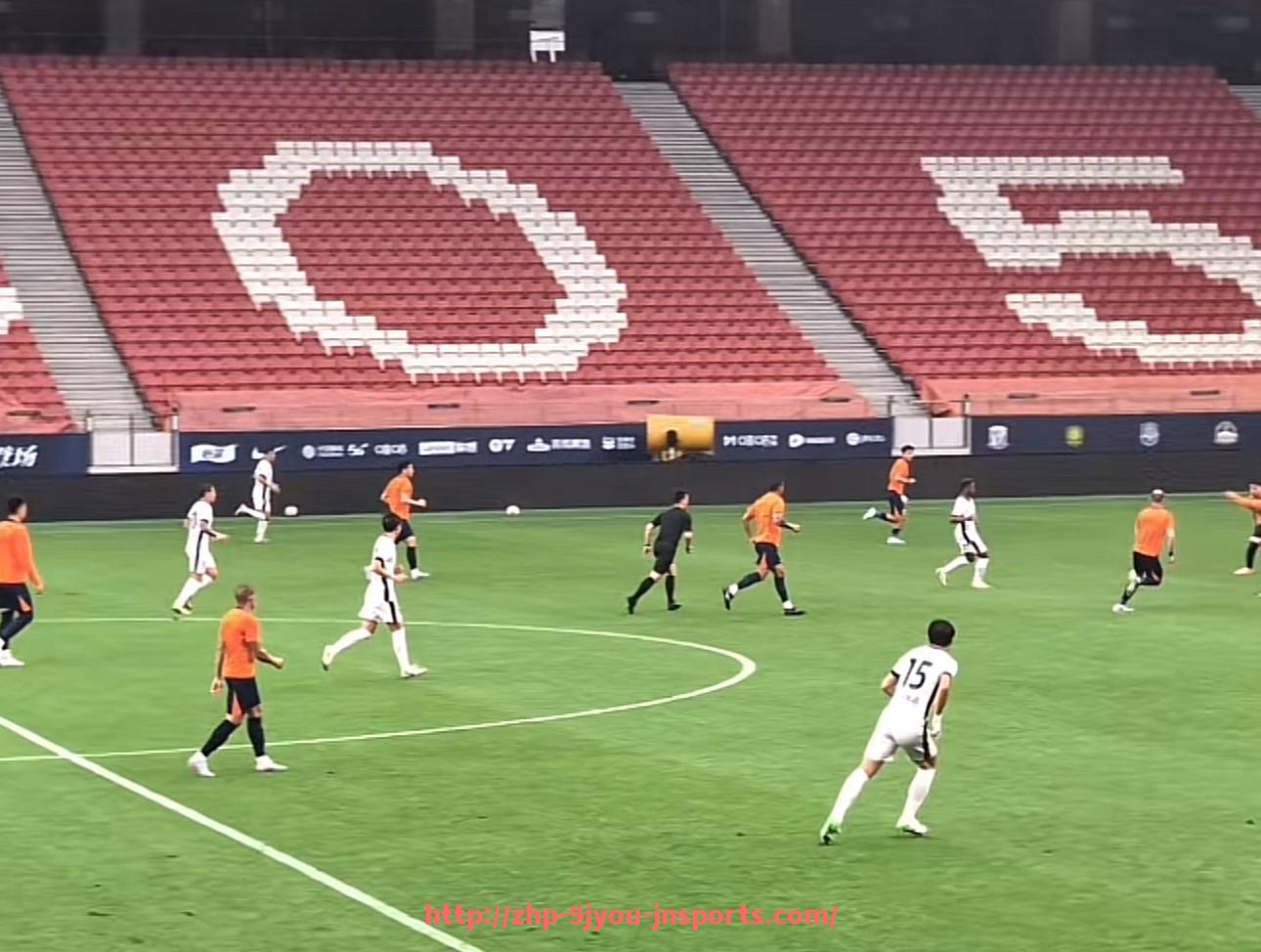 J9九游会登录入口-武磊在西甲直播表现及体育竞技影响分析