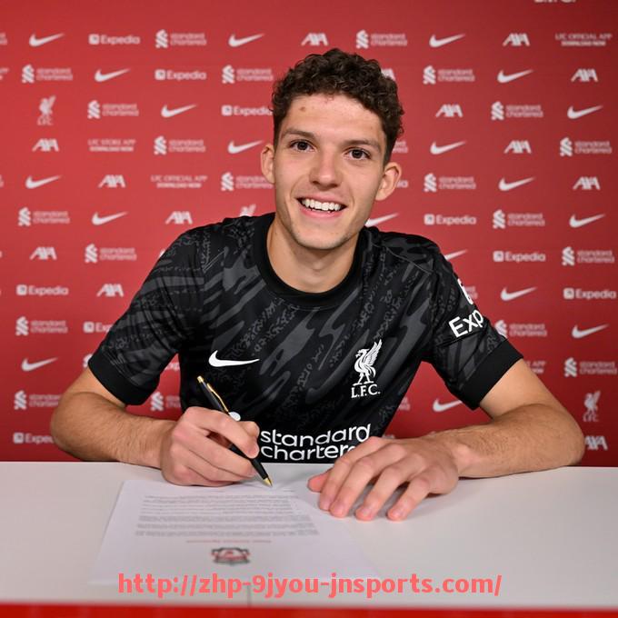 J9九游会登录入口-德甲澳门典型球队：德甲球队在澳门的表现与市场接受度